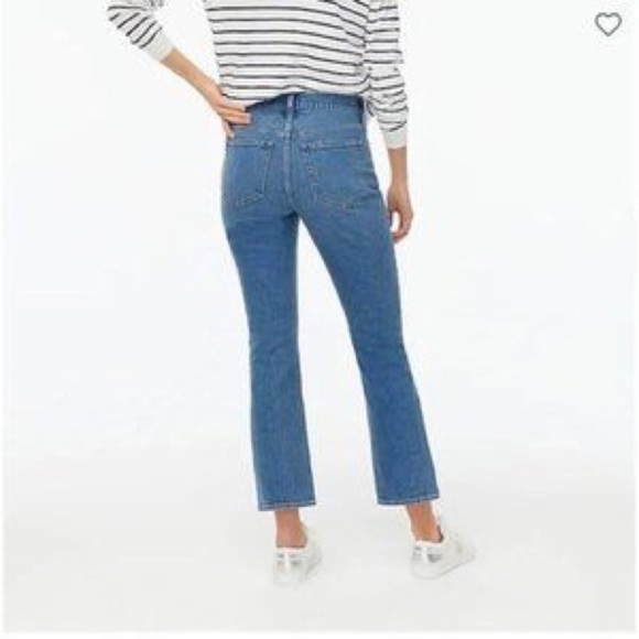 NWT J. Crew Flare crop jean in all-day stretch - Picture 2 of 13